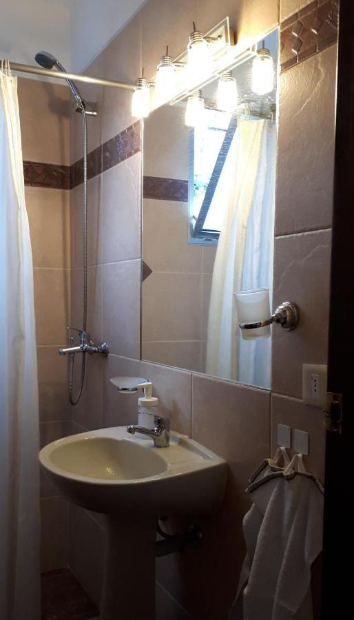 Comoda Casa Con Inmejorable Ubicacion Y Servicios Villa Fray Bentos Exterior photo